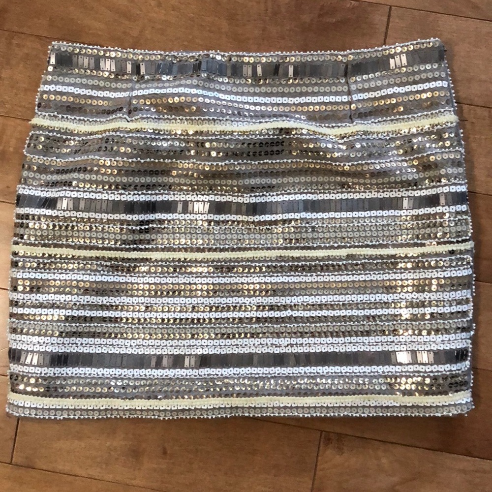 Skirt - Picture 2 of 5